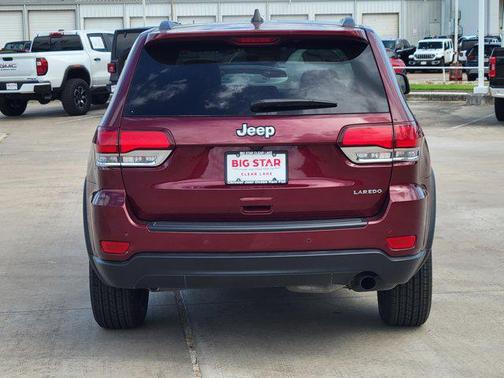 2020 Jeep Grand Cherokee Laredo