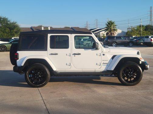 2022 Jeep Wrangler Unlimited 4xe Sahara