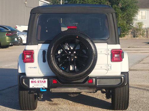 2022 Jeep Wrangler Unlimited 4xe Sahara
