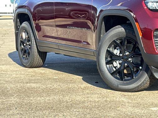 2025 Jeep Grand Cherokee Altitude