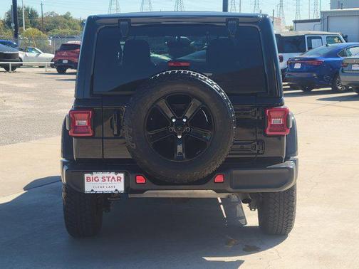 2023 Jeep Wrangler Sahara Altitude