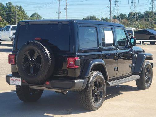 2023 Jeep Wrangler Sahara Altitude