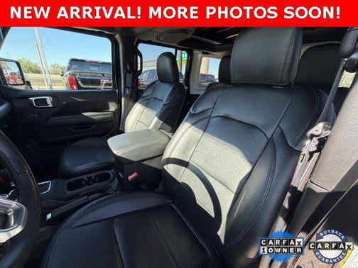 2023 Jeep Wrangler Sahara Altitude