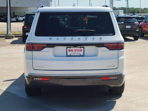 2022 Jeep Wagoneer Series III
