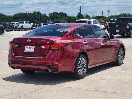 2023 Nissan Altima 2.5 SV
