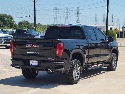 2024 GMC Sierra 1500 AT4