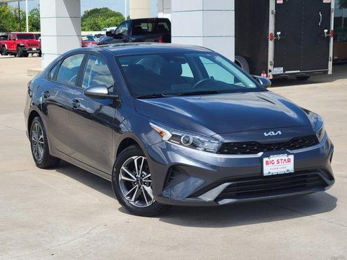 2023 Kia Forte LXS