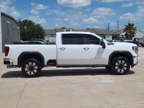2024 GMC Sierra 2500 Denali