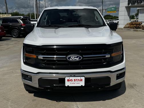 Oxford White 2024 Ford F-150 XLT