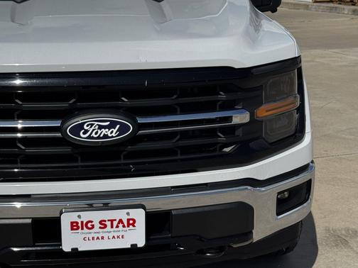 Oxford White 2024 Ford F-150 XLT