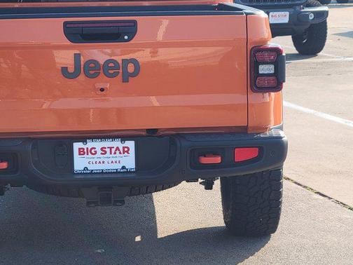 2025 Jeep Gladiator Mojave X