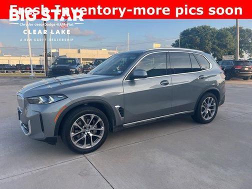 Skyscraper Grey Metallic 2025 BMW X5 xDrive40i