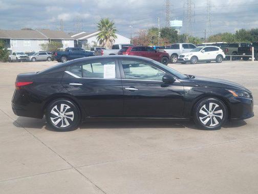 2024 Nissan Altima 2.5 S