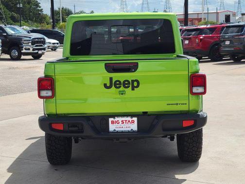 2025 Jeep Gladiator High Tide