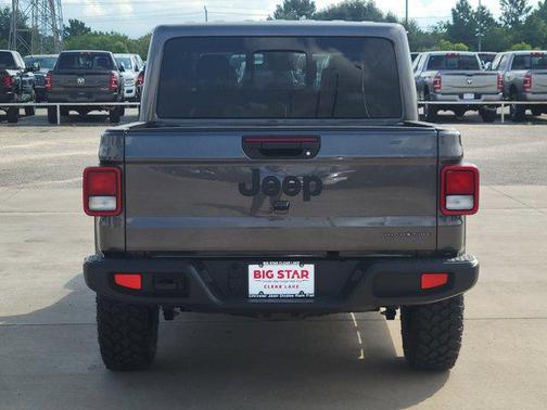 2025 Jeep Gladiator High Tide