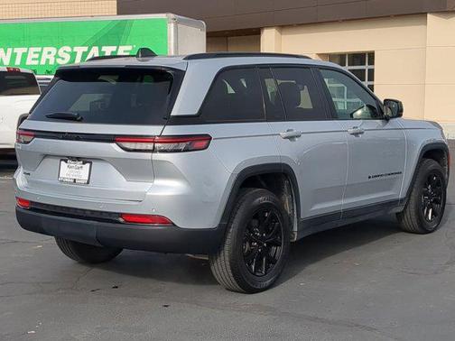 2024 Jeep Grand Cherokee Altitude