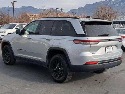 2024 Jeep Grand Cherokee Altitude