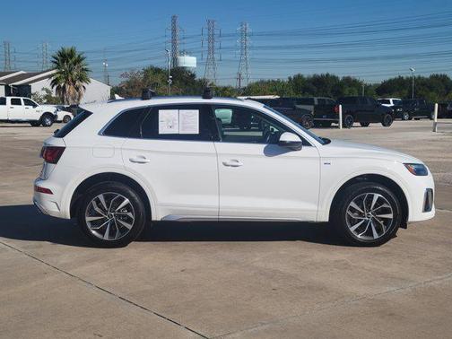 2023 Audi Q5 45 S line Premium Plus