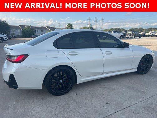 2023 BMW 330 i