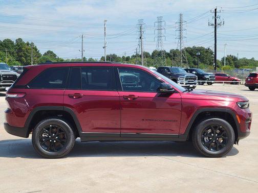 2025 Jeep Grand Cherokee Altitude