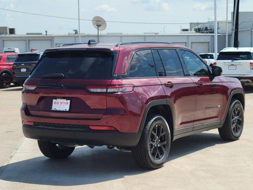 2025 Jeep Grand Cherokee Altitude