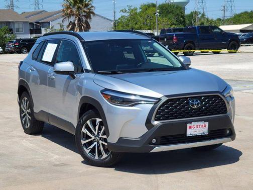 2024 Toyota Corolla Cross XLE