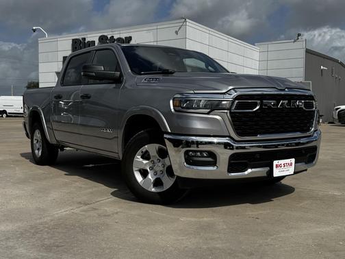 Billet Silver Metallic Clearcoat 2025 RAM 1500 Big Horn/Lone Star
