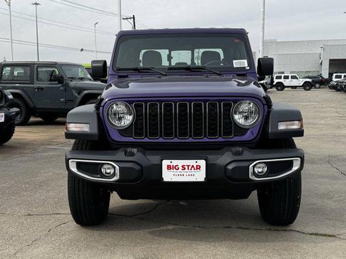 2026 Jeep Gladiator Sport