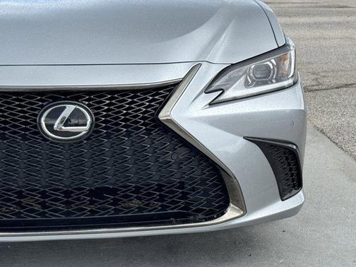 2022 Lexus ES 350 F Sport