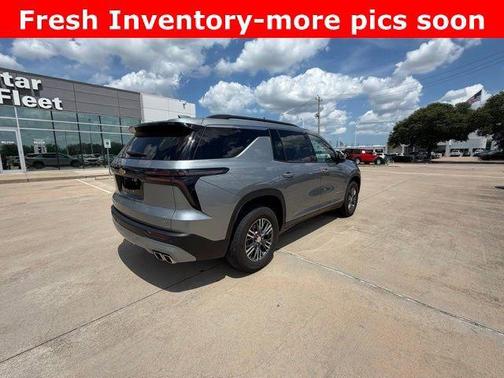 Sterling Gray Metallic 2024 Chevrolet Traverse LT
