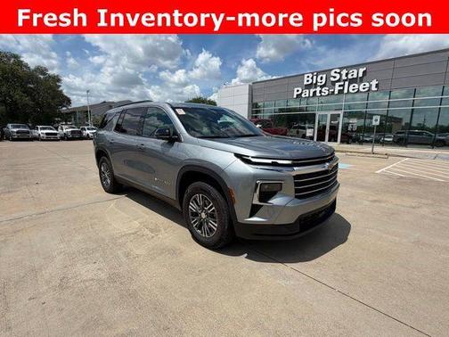 Sterling Gray Metallic 2024 Chevrolet Traverse LT