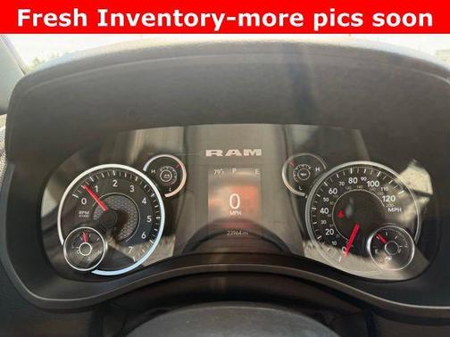 Diamond Black Crystal Pearlcoat 2025 RAM 1500 Lone Star