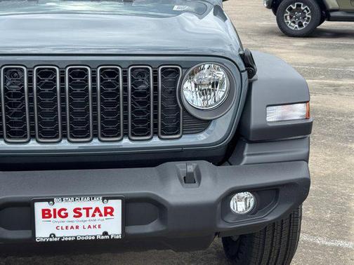 Anvil Clearcoat 2026 Jeep Wrangler Sport
