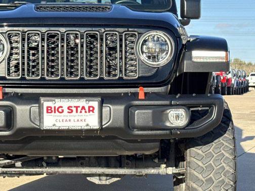 2024 Jeep Gladiator Mojave X