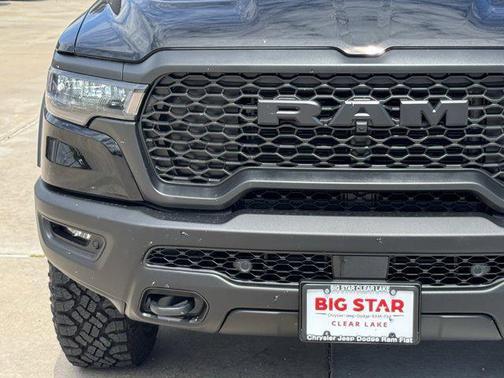 Diamond Black Crystal Pearlcoat 2026 RAM 1500 Rebel