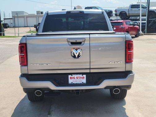 2025 RAM 1500 ST