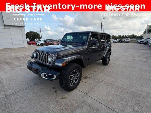 Granite Crystal Metallic Clearcoat 2025 Jeep Wrangler Sahara