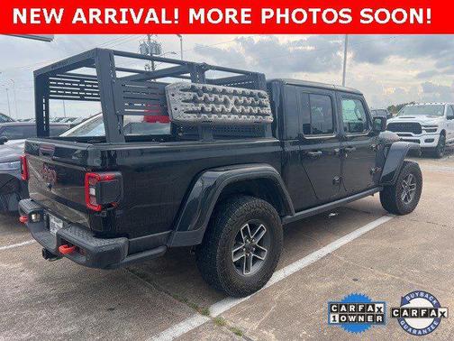 2024 Jeep Gladiator Mojave X