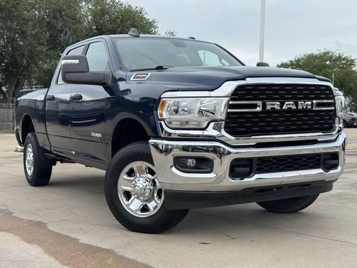 Patriot Blue Pearlcoat 2024 RAM 2500 Big Horn