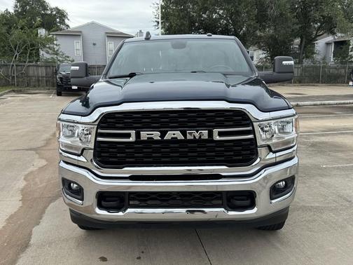 Patriot Blue Pearlcoat 2024 RAM 2500 Big Horn