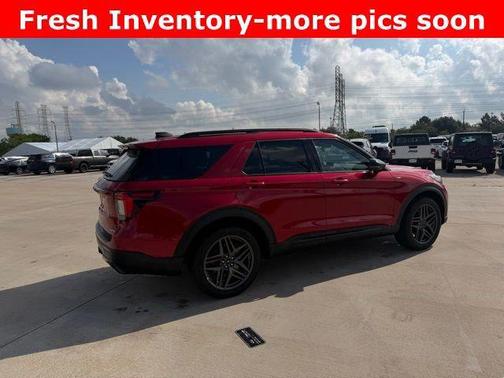 Red Metallic 2025 Ford Explorer ST-Line