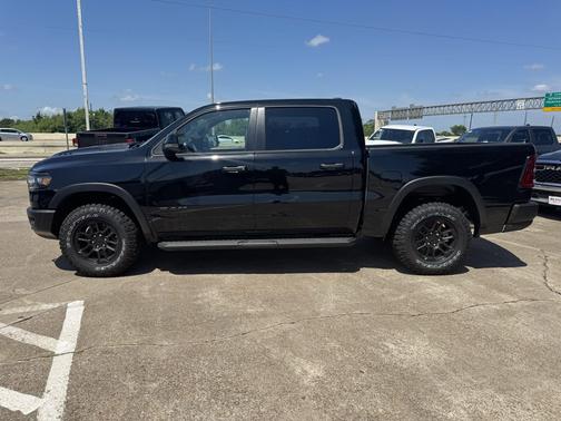 Diamond Black Crystal Pearlcoat 2026 RAM 1500 Rebel