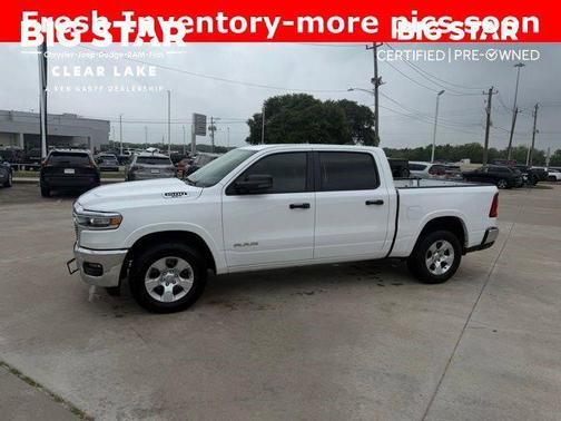 Bright White Clearcoat 2025 RAM 1500 Big Horn/Lone Star