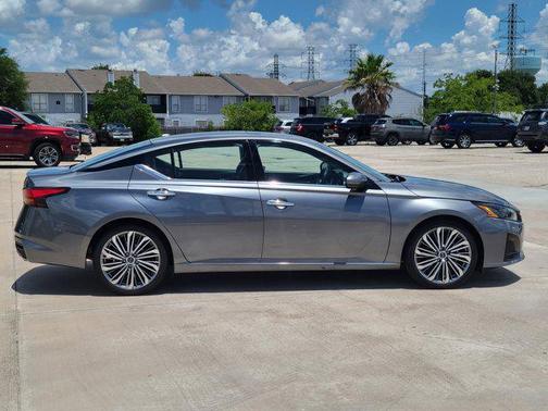 2023 Nissan Altima 2.5 SL