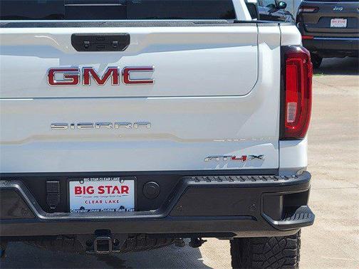 2024 GMC Sierra 1500 AT4X