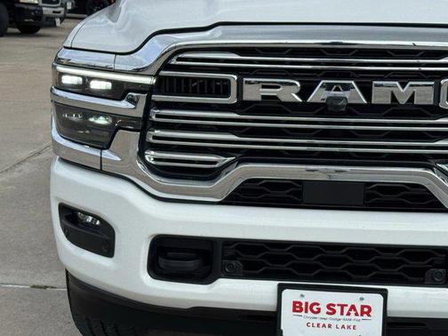 Bright White Clearcoat 2025 RAM 2500 Laramie