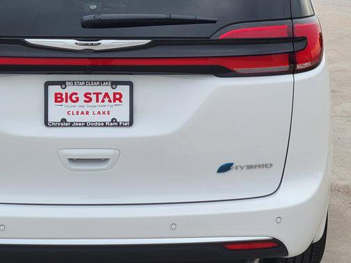 2025 Chrysler Pacifica L
