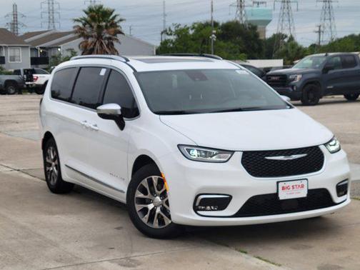 2025 Chrysler Pacifica L