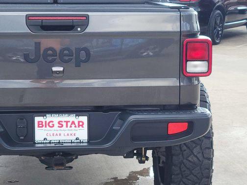 2023 Jeep Gladiator Willys