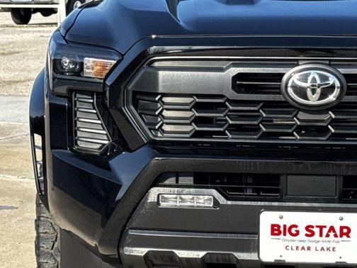 2025 Toyota Tacoma 4WD DBL TRD SPRT MT